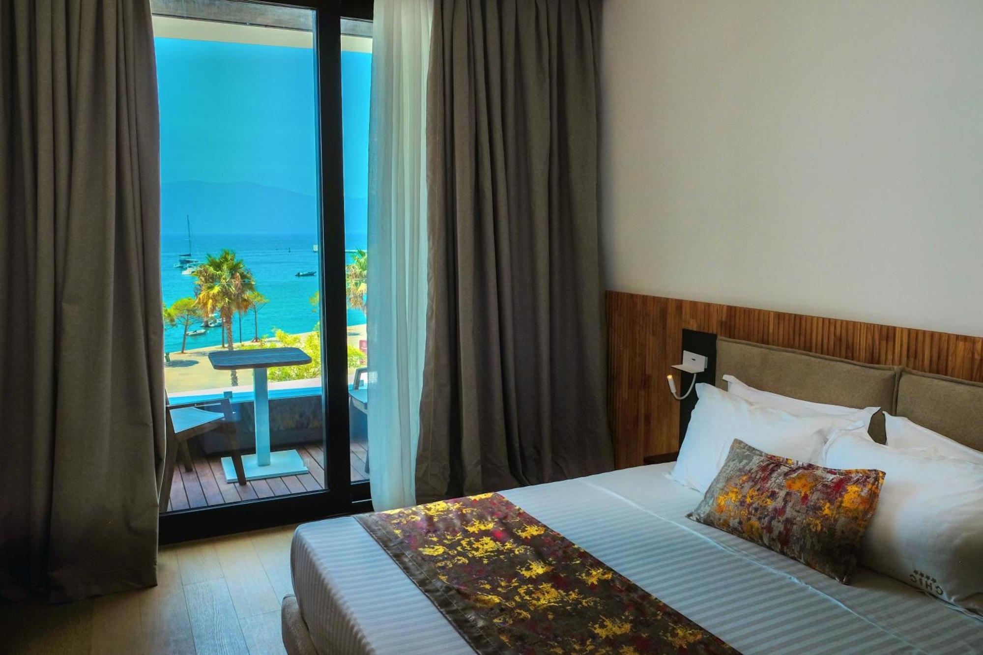 Chic Boutique Hotel Вльора Екстер'єр фото